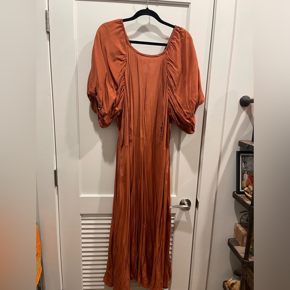 Lovely burnt orange/rust midi dress